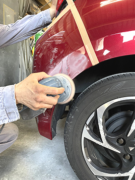 布宮自動車工業　板金塗装